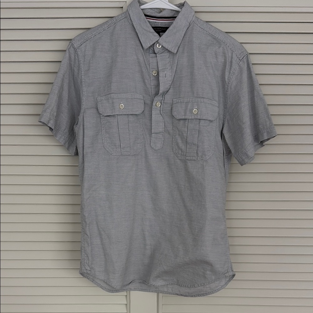 Banana Republic Gray Casual Button Down Shirt